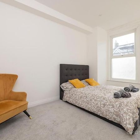 2 Bed Flat -Zone 1-4 London Apartment Thornton Heath Ngoại thất bức ảnh